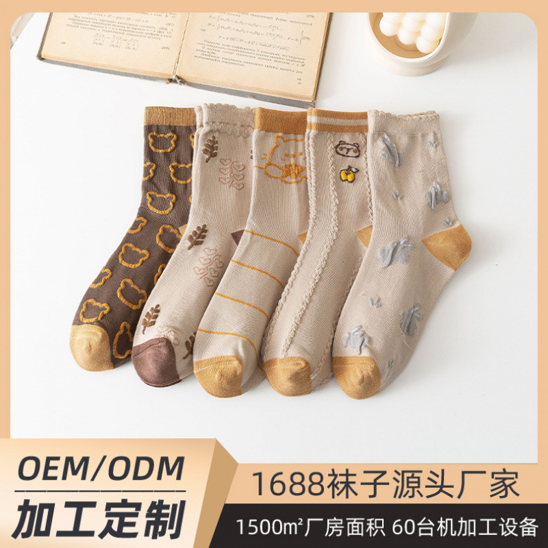 袜子女秋冬款中筒袜可爱卡通小熊ins潮加厚舒适百搭保暖棉袜